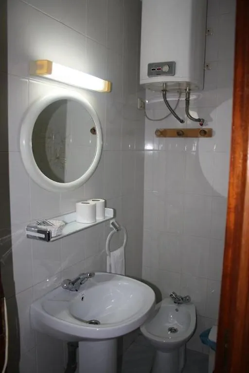 Hostal Bar Frances Guillena