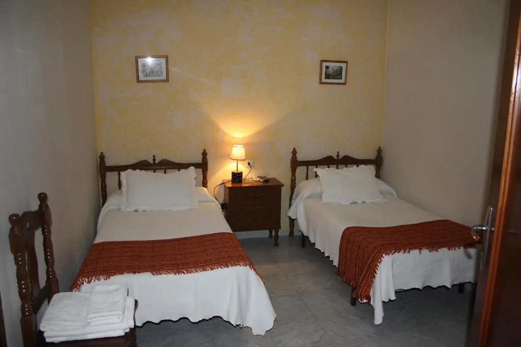 Hostal Bar Frances Guillena 2*,