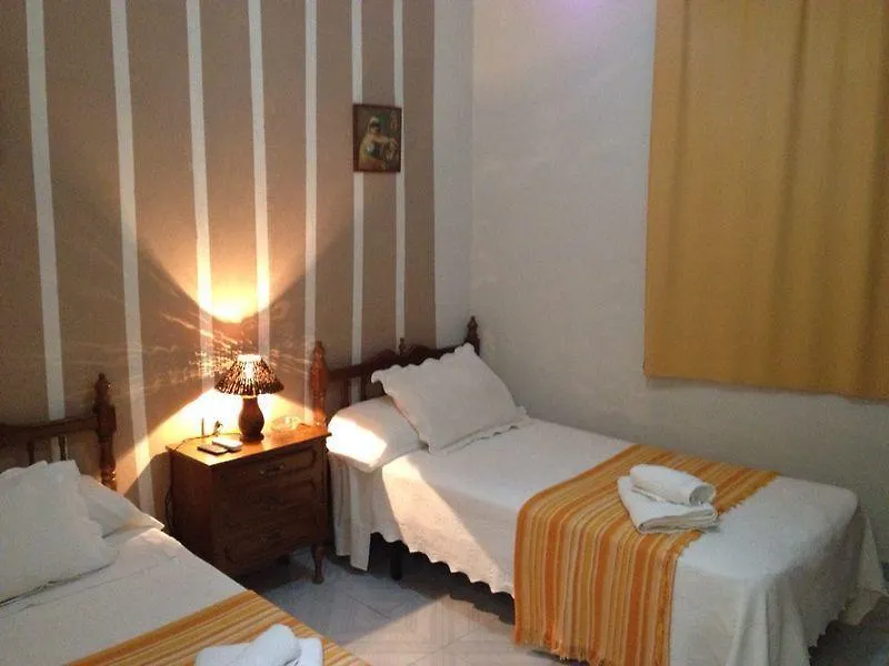 Hostal Bar Frances Guillena Pensión